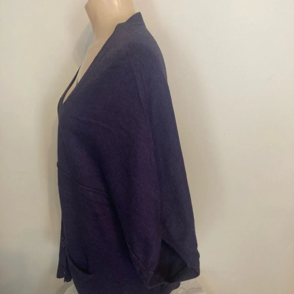 Women's Purple Button-Up Sweater
Item# TSsw33 - Picture 2 of 3